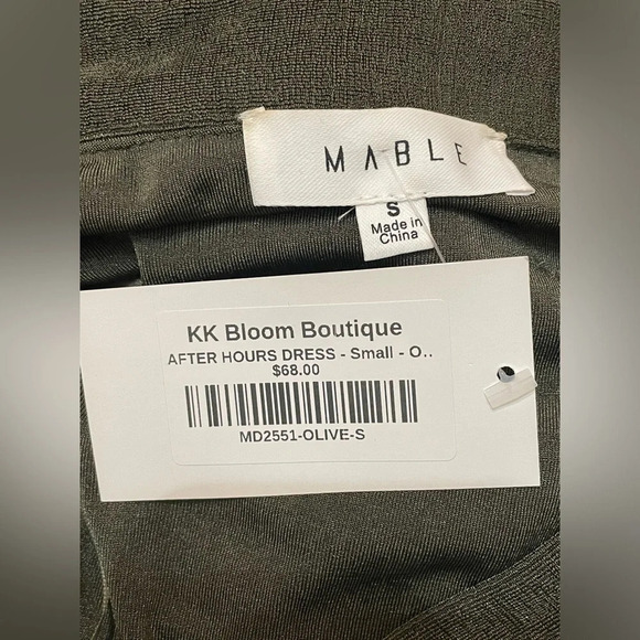 MABLE Front Ruched Button-Down Skinny
Mini Shirt Dress Small NWT - Picture 10 of 11